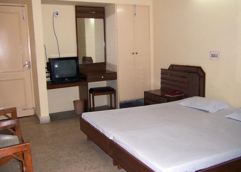 Haridwār Hotel Mansarover International الغرفة الصورة